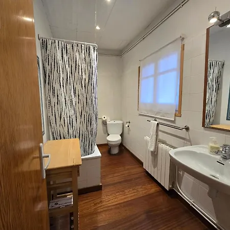 Spacious In Mountain View 150 Sqm *